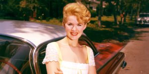 d7fdb4db74961eede9641bf9edcfff061c16df3c898fffa23aaeb9816741c5d4